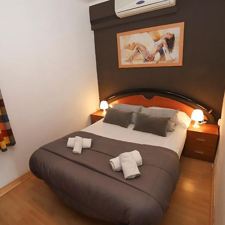 Differentflats Santa Rosa Apartment Salou Bagian luar foto