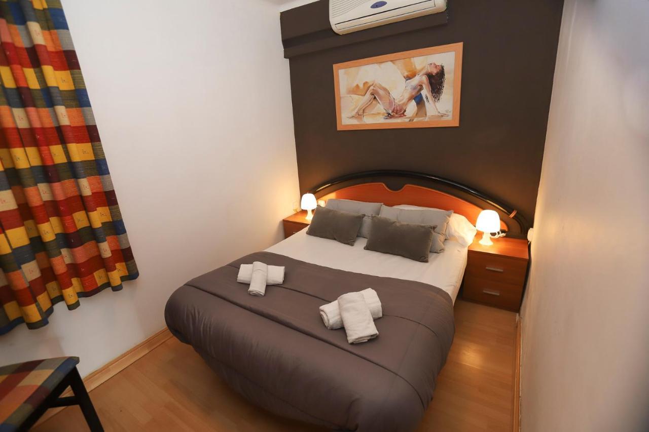 Differentflats Santa Rosa Apartment Salou Bagian luar foto